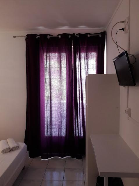 Hotel Du Centre سان دوني المظهر الخارجي الصورة